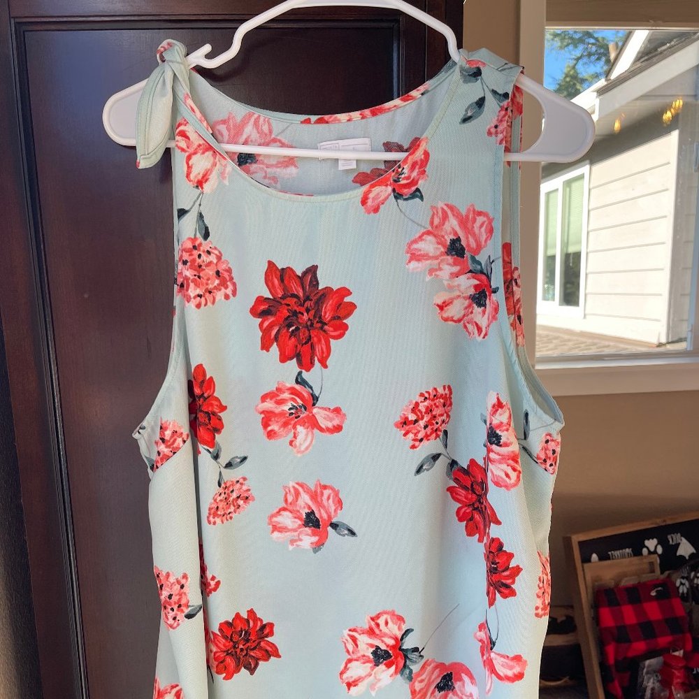 Sleevless Blouse